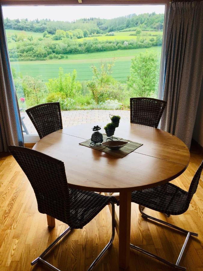 Idyllisch Wohnen Im Weserbergland - Bungalow Mit Phantastischer Aussicht Fuer 4 Personen Polle Eksteriør billede